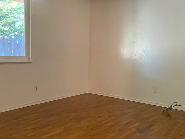760 Rosemont Ave #1 — Photo 8