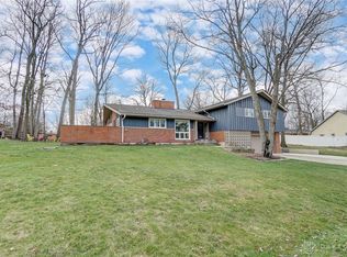 2951 Green Vista Dr, Dayton, OH 45431