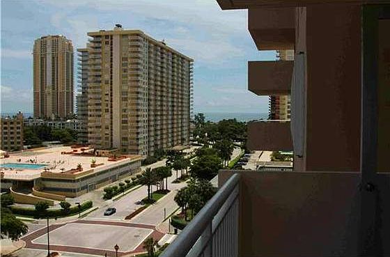 1st image of 250 174th St APT 1009
