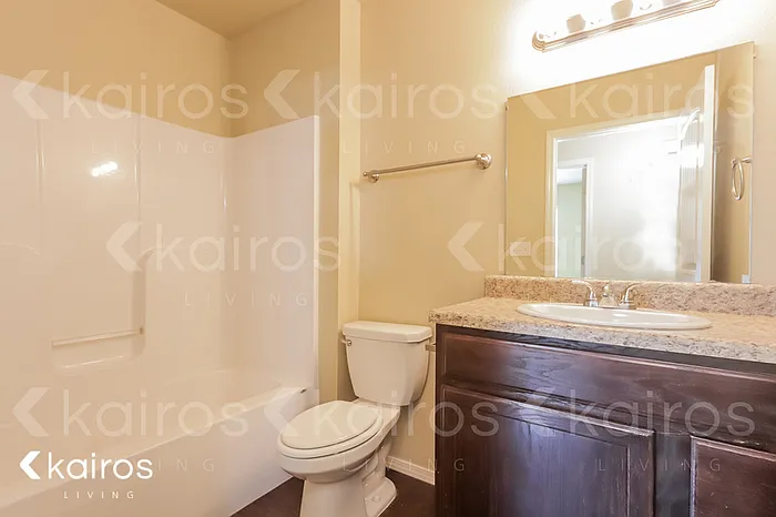 5001 Thomas St #B — Photo 9