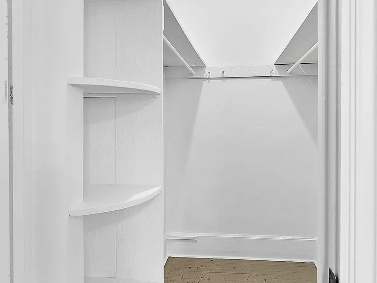 61 Crows Nest Rd #4 — Photo 12