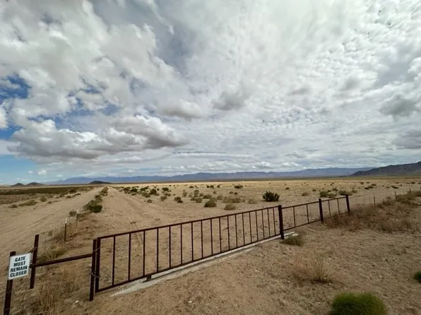 320 Acre Calle Puebla, Kingman, AZ 86401