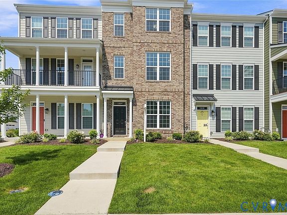 4th image of 13820 Village View Dr