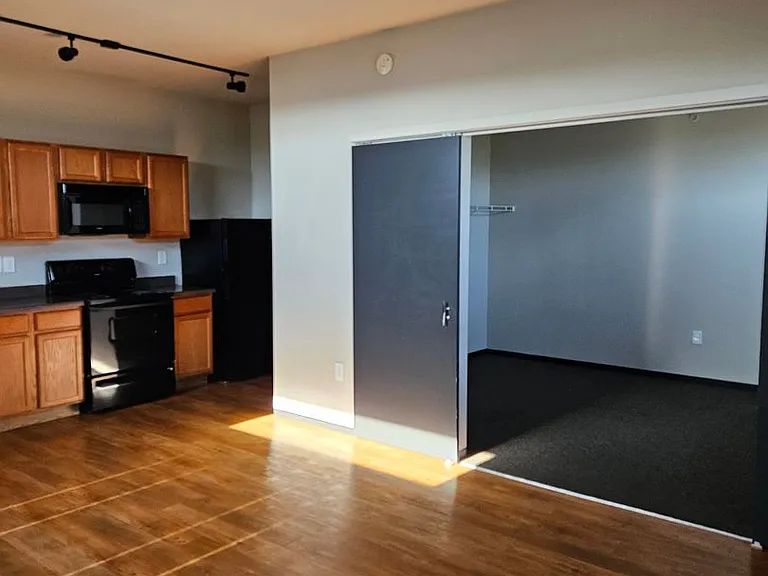 1629 E Michigan Ave — Photo 14