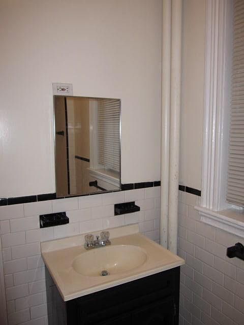 1st image of 12 Fuller St APT 2