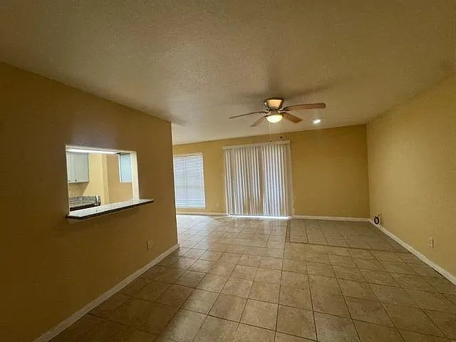 16111 Aspenglenn Dr #611 — Photo 2