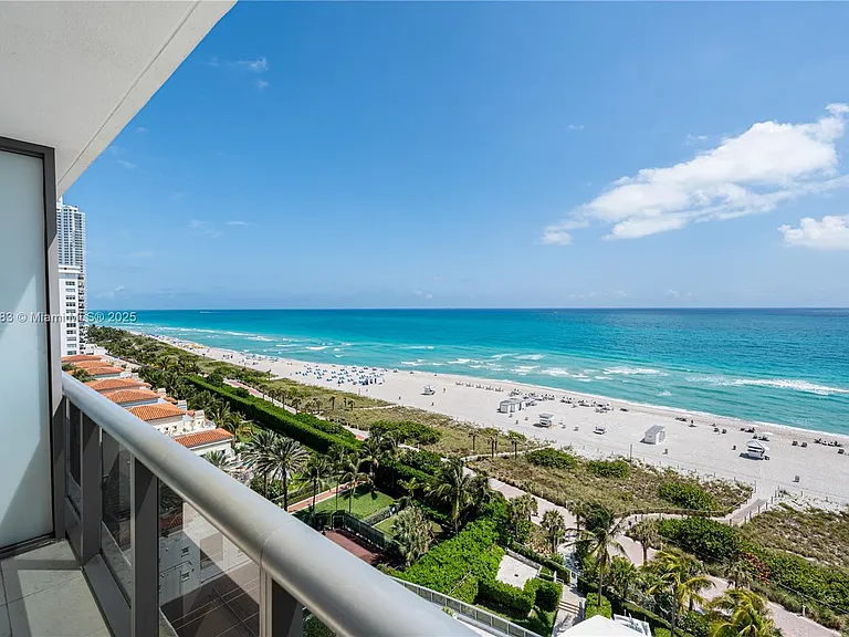 5875 Collins Ave #1202 — Photo 30