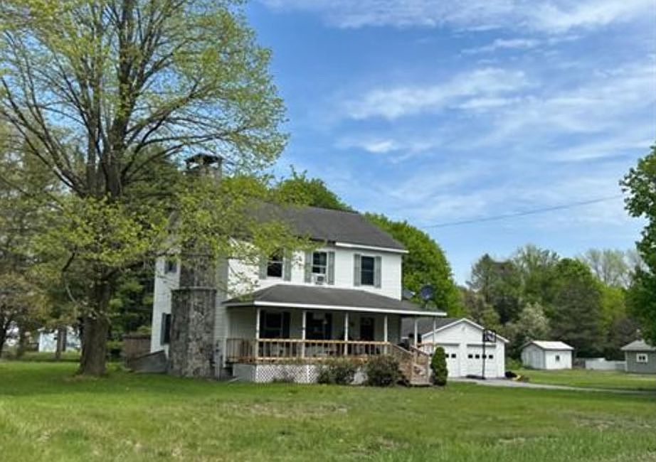 1st image of 7 Point Rd
