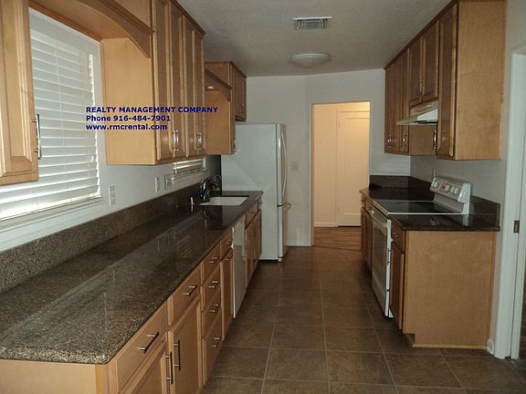 3217 Chelsea Road - Listing pics (5)_12262024