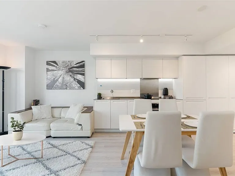 1133 Hornby St #1001 — Photo 5