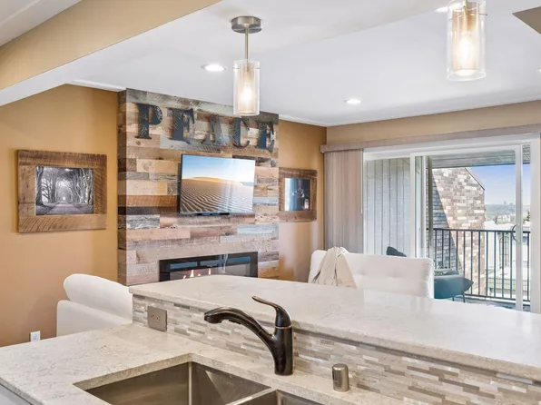 12968 Nicollet Ave APT 301, Burnsville, MN 55337