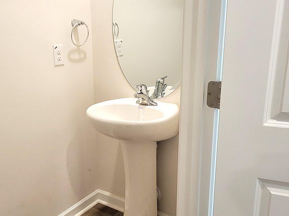 5th image of 2709 Gracie Ln
