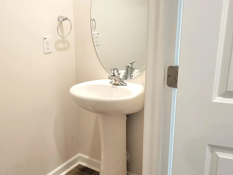 2709 Gracie Ln — Photo 5