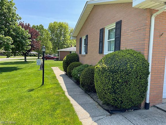 4th image of 5361 Oakridge Dr