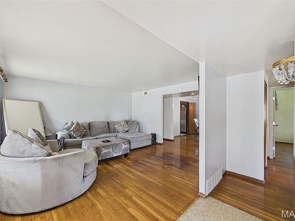 5th image of 1331 Coppergate Ln