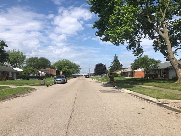 5th image of 846 Fitchland Dr