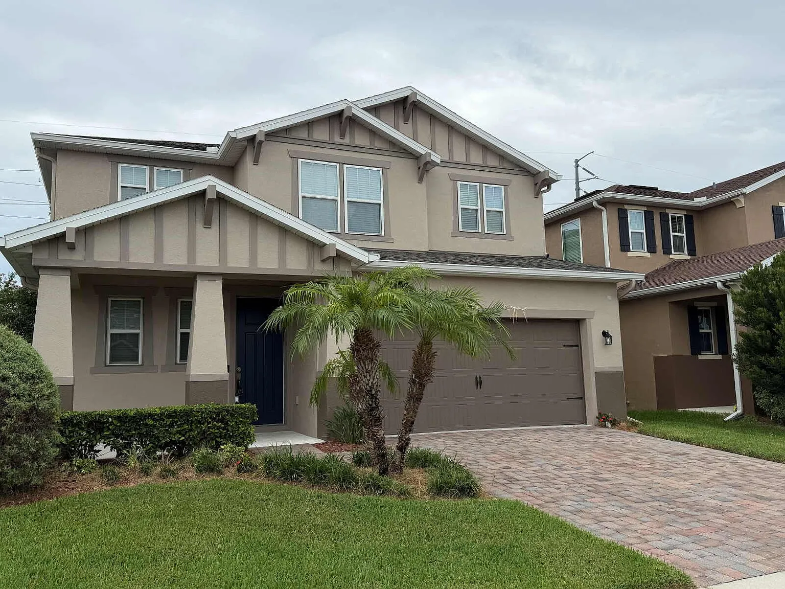 3 bed, 2.5 bath, 2607 sqft, $2,595 — Photo 2