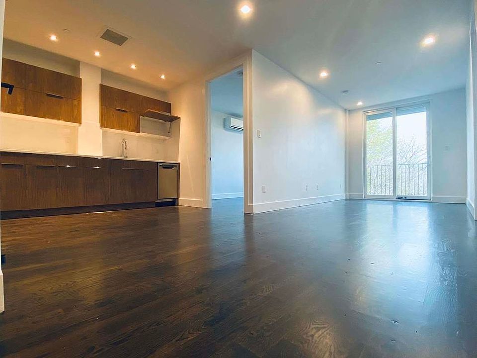 1st image of 495 Saint Johns Pl #C4
