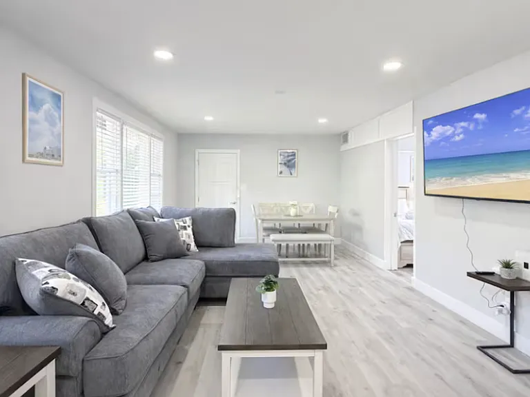 208 Chester St #11 — Photo 4