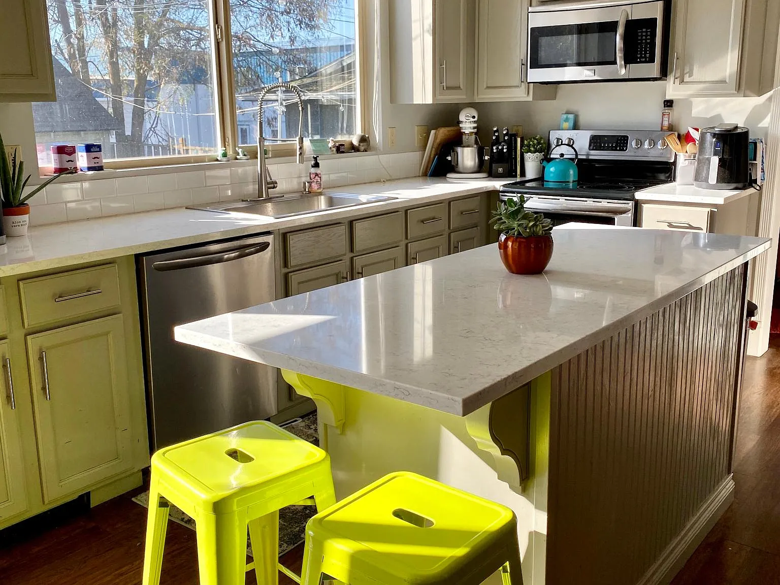 4 bed, 1800 sqft, $2,395 — Photo 4