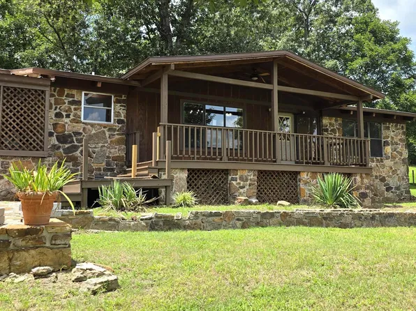 725 S Bayou Dr, Mountain View, AR 72560