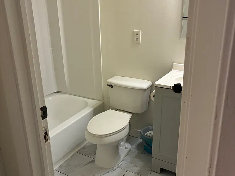 6406 Catalina Ct — Photo 8