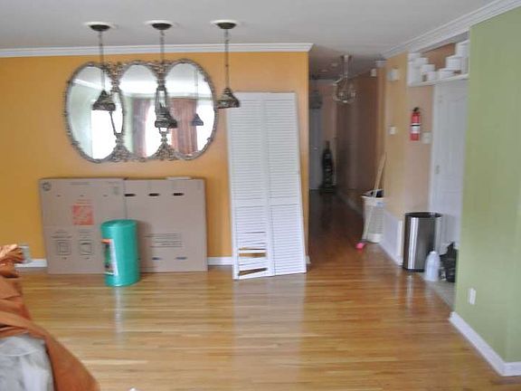 3rd image of 85 Madonna Pl