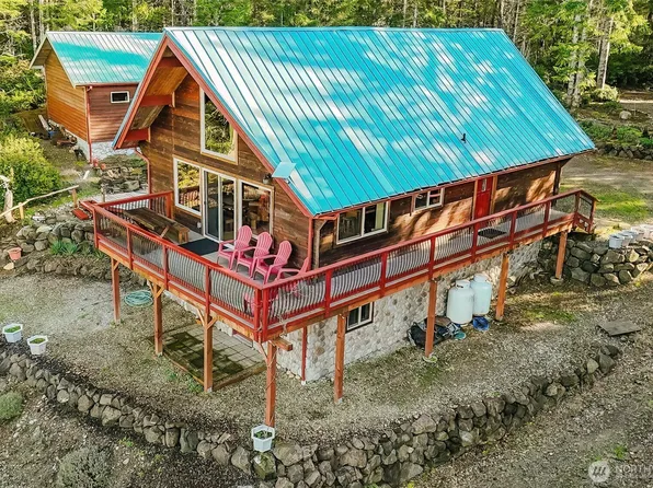62 NE Southridge Drive, Belfair, WA 98528