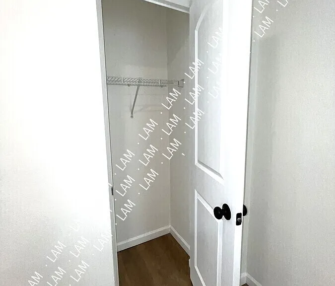 3915 Jamieson Avenue 2E #1E-1W-2W — Photo 7