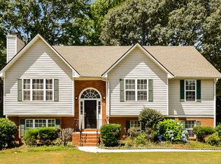 976 Masters Ln, Snellville, GA 30078