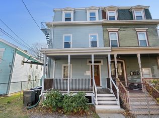 16 Hawthorne St, Roxbury, MA 02119
