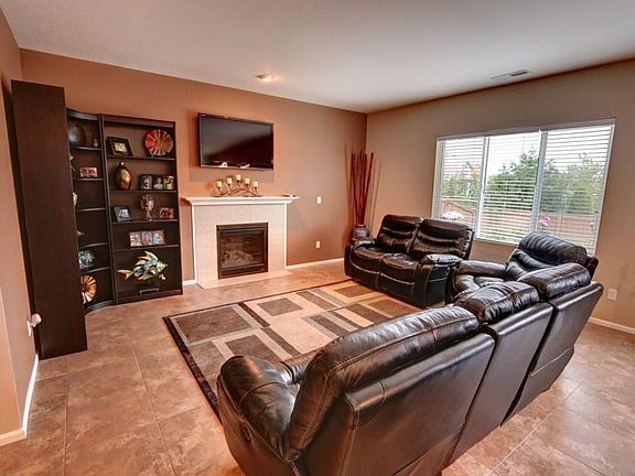 3rd image of 24045 SE 263rd Pl