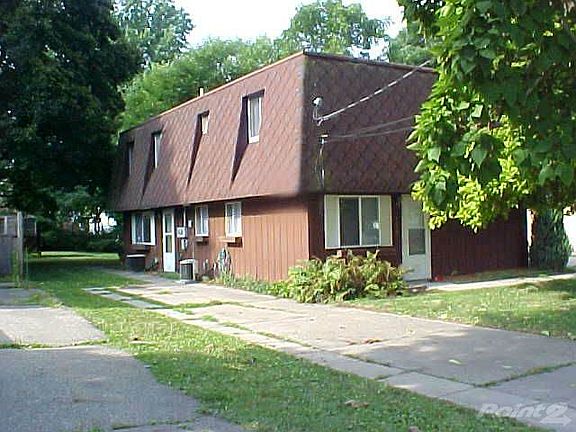 Each unit 1056 sq ft