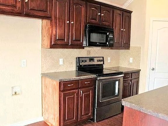 4th image of 5515 Paladium Dr