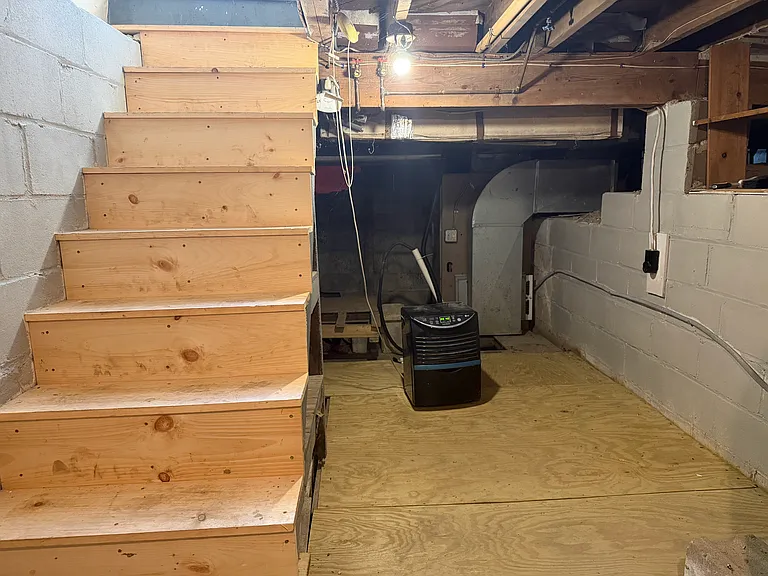 97 Denny Rd — Photo 18