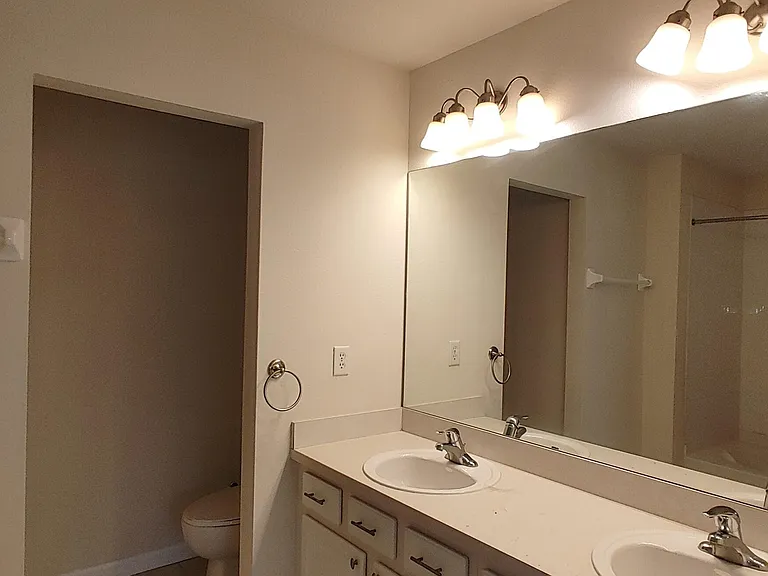 4847 Parkhurst Pl — Photo 17