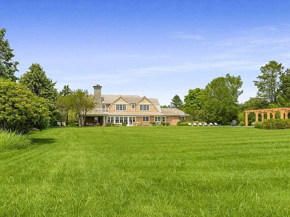 5th image of 571 Pauls Ln