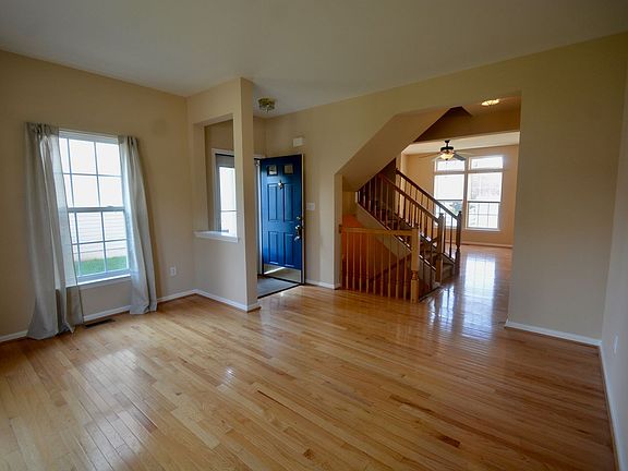 5th image of 18 S Cummings Dr