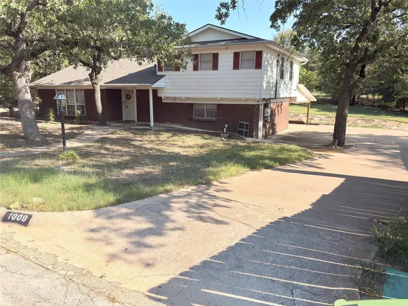1009 NW 11th St, Mineral Wells, TX 76067