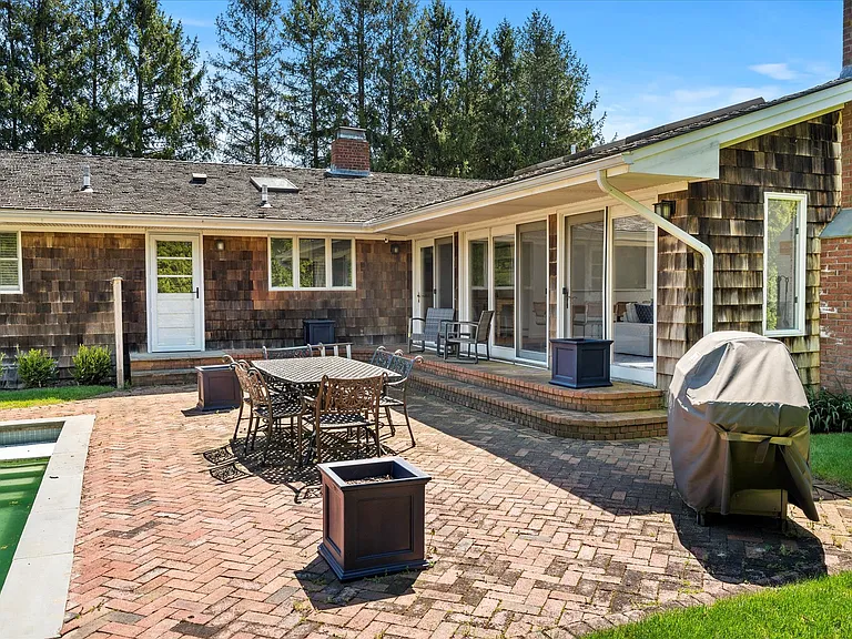 37 Johnny Ln — Photo 32