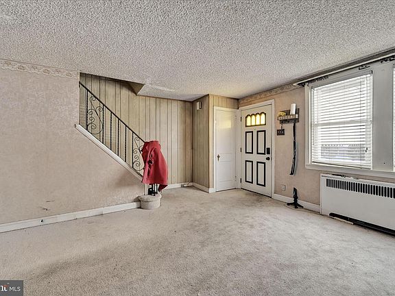4th image of 217 E Greenwood Ave