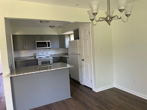 3rd image of 4172 O'Hare Dr