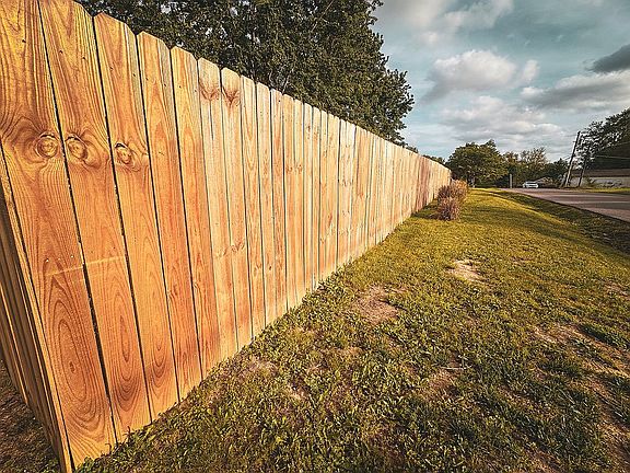 4th image of 541 Ruth Ln