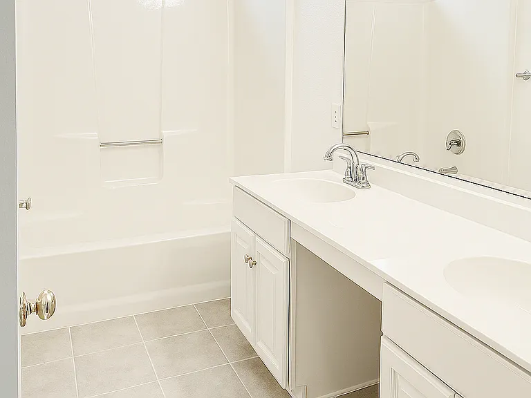 534 Meadow Ln — Photo 17
