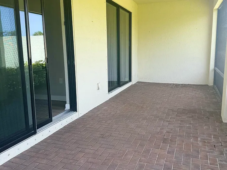 2640 Treasure Cay Ln — Photo 14