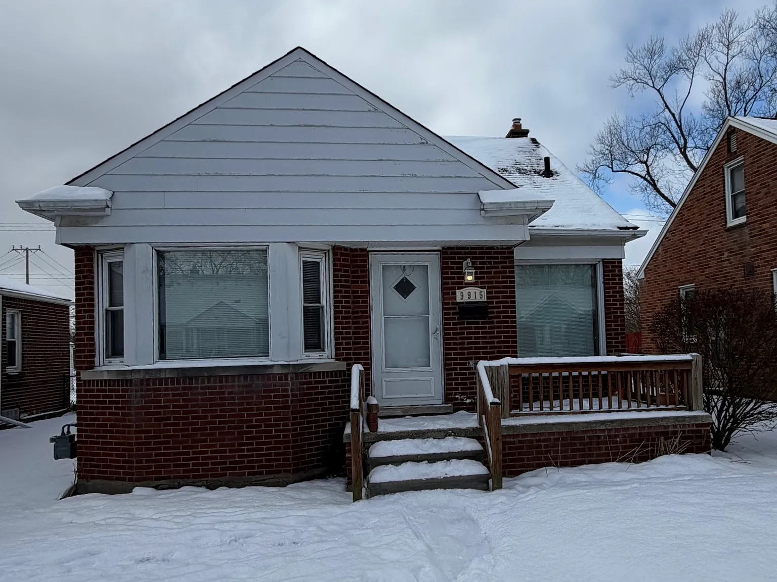 3 bed, 1.5 bath, 1220 sqft, $1,500 — Photo 1