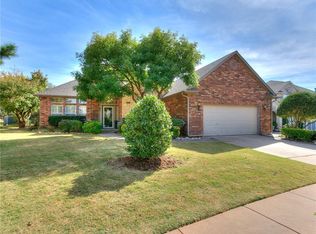 3812 Woodshadow Rd, Edmond, OK 73003