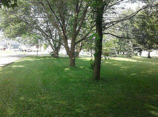 Fruitland Ave NE, Louisvile, OH 44641