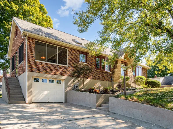 1660 Amsterdam Rd, Fort Wright, KY 41011