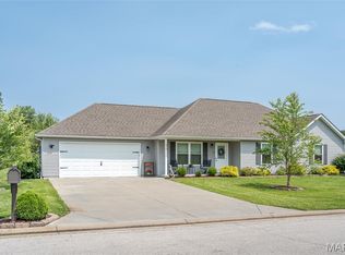 872 Saint Andrews Dr, Union, MO 63084